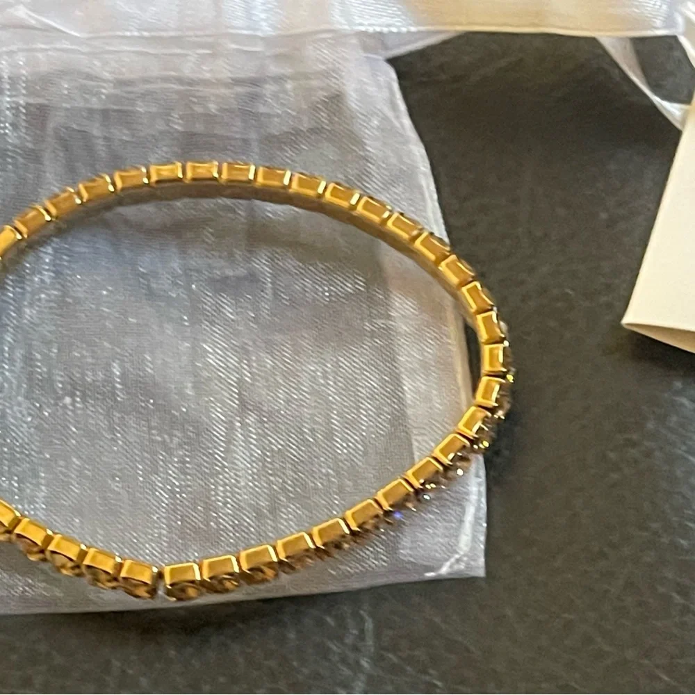 Beautiful bracelet with stone - Picture 3 of 3